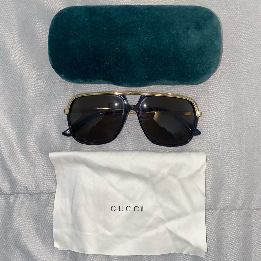 GUCCI SUNGLASSES